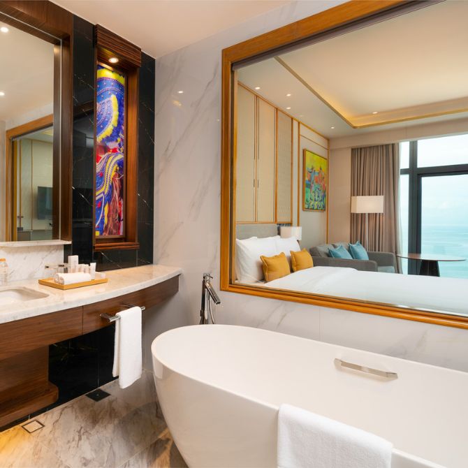 Right Side Thumbnail